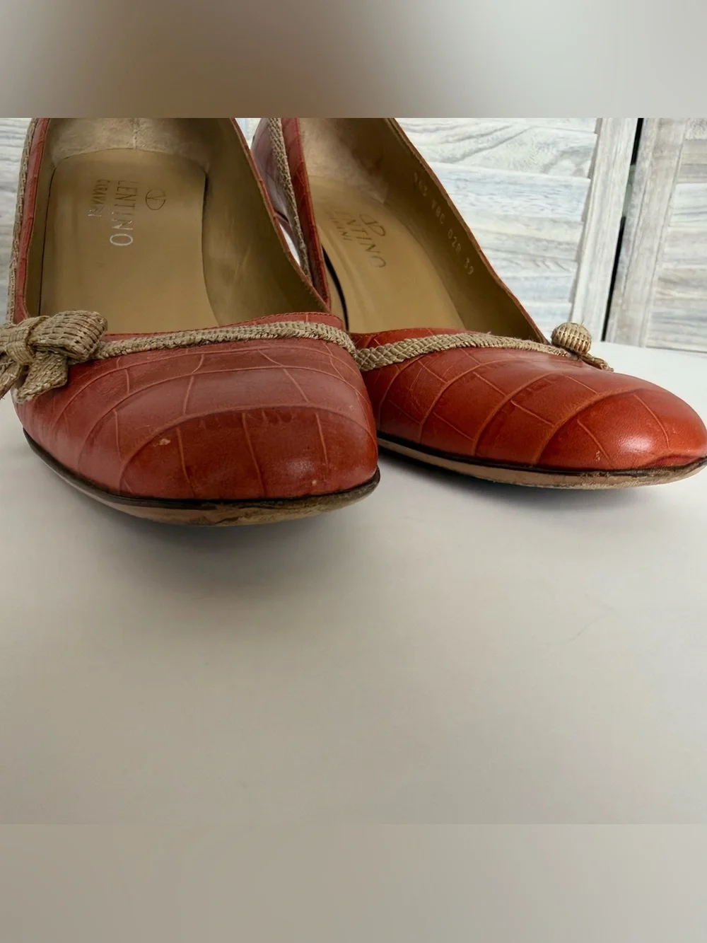 RARE Valentino Garavani Croc-Embossed Orange Leather Pumps with Gold Trim